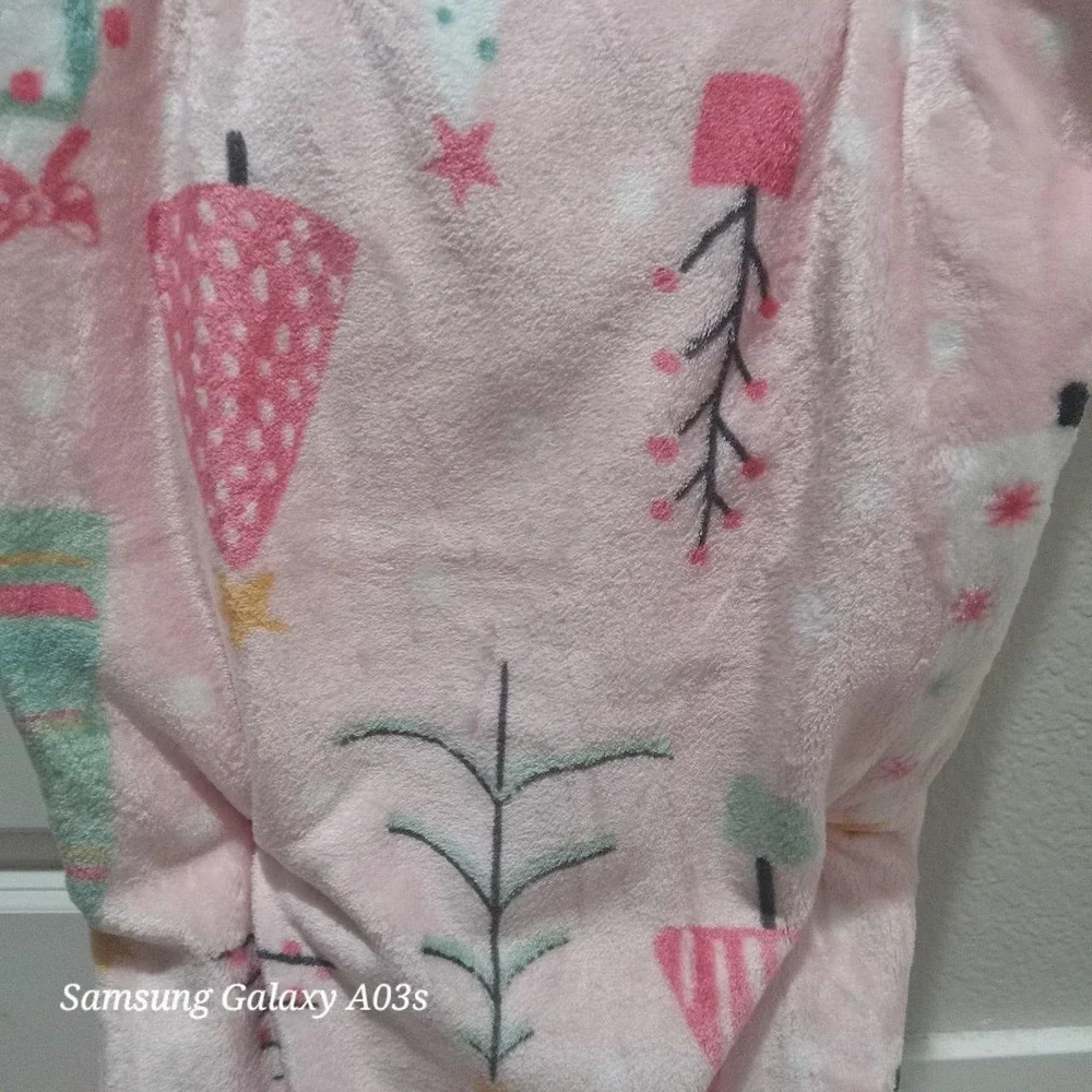 PINK Holiday Christmas Tree Blanket 60×70